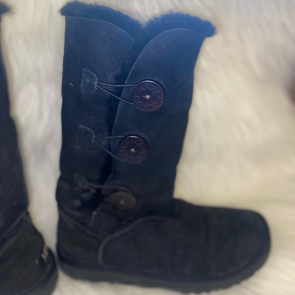 Ugg Three Button Bailey Boots- Tall Black - Size 5 - image 4